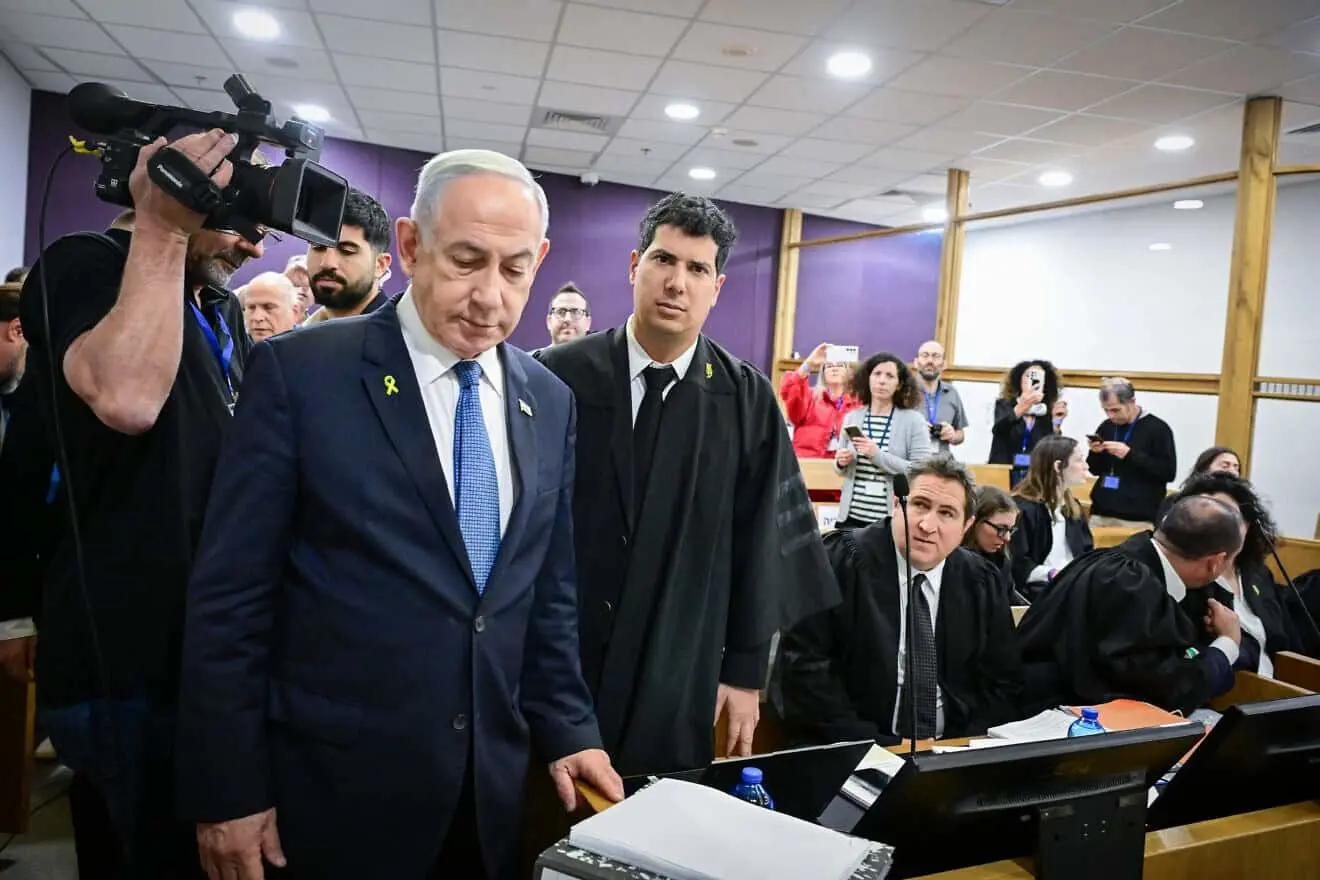 اتهاماتی که متوجه نتانیاهو است؛ از رشوه و تقلب تا خیانت در امانت