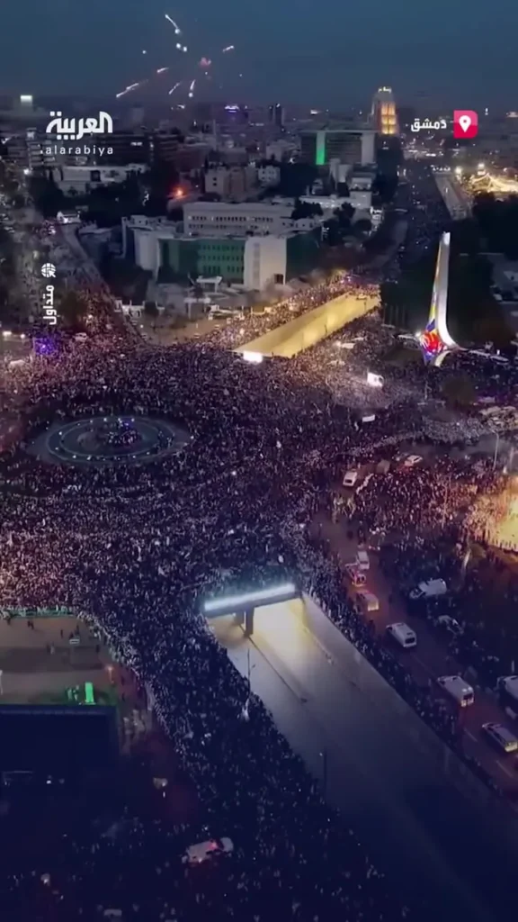بزرگ‌ترین تجمع مردم دمشق در سالگرد سقوط نظام اسد