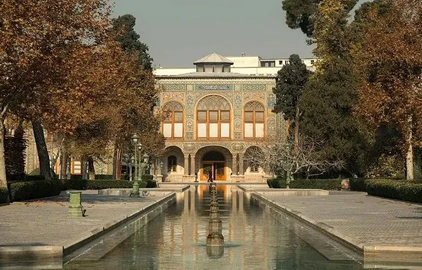 تعرض به حریم تاریخ، از کاخ گلستان تا ارگ کریمخان