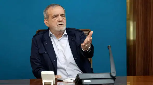 دست هر سرمایه‌گذاری که بخواهد در کشور سرمایه‌گذاری کند را می‌‌بوسم