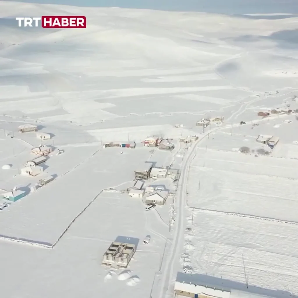 روستاهای قارص ترکیه سفیدپوش شد