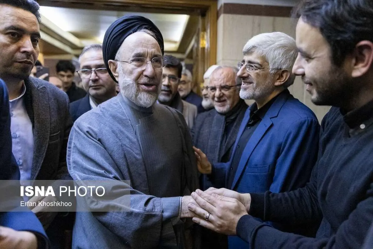 سید محمد خاتمی در خاتم اشرف بروجردی