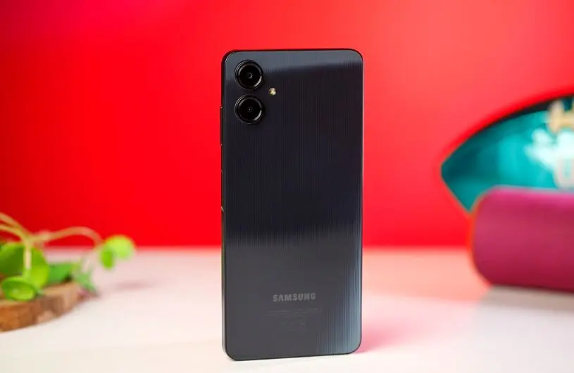 قیمت گوشی سامسونگ، شیائومی و آیفون امروز یکشنبه ۲۳ آذر ۱۴۰۴/ ارزان‌ترین گوشی سامسونگ ۱۰ میلیون شد