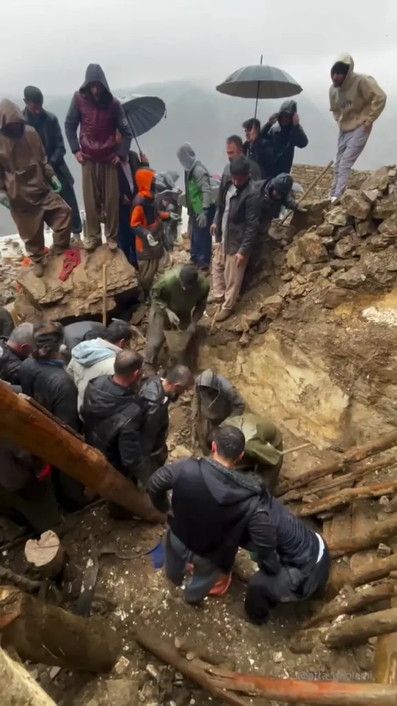 لحظات پرهیجان نجات یک قوچ از زیر آوار در هورامان