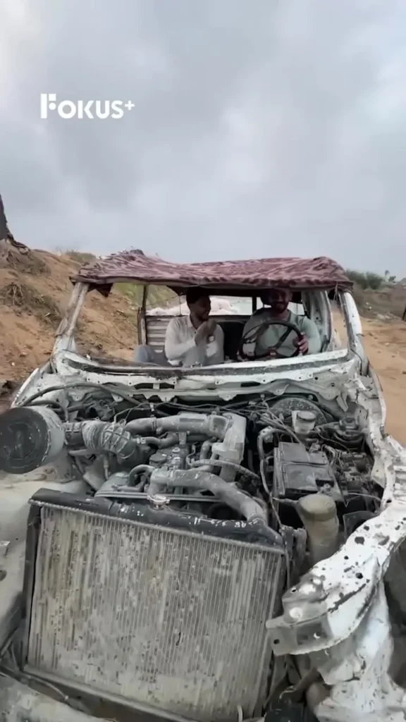 مردی در غزه خودروی خود را از ضایعات ساخت