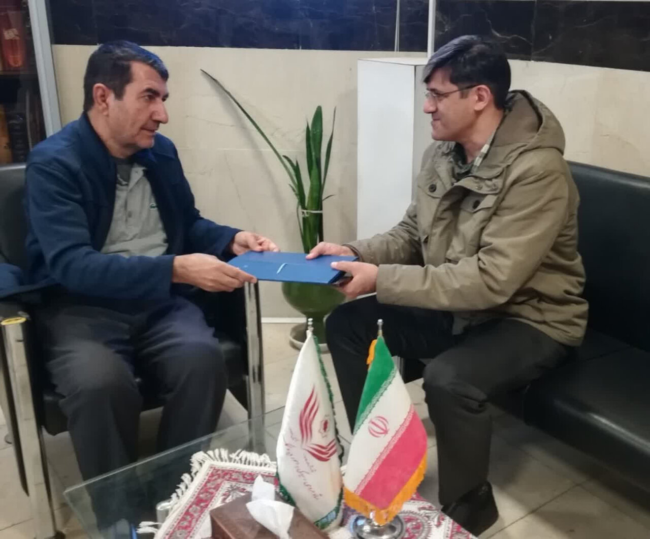 از یک فرصت استراتژیک برای تجارت جهانی تا اهدای 10 سکه برای آزادی زندانیان