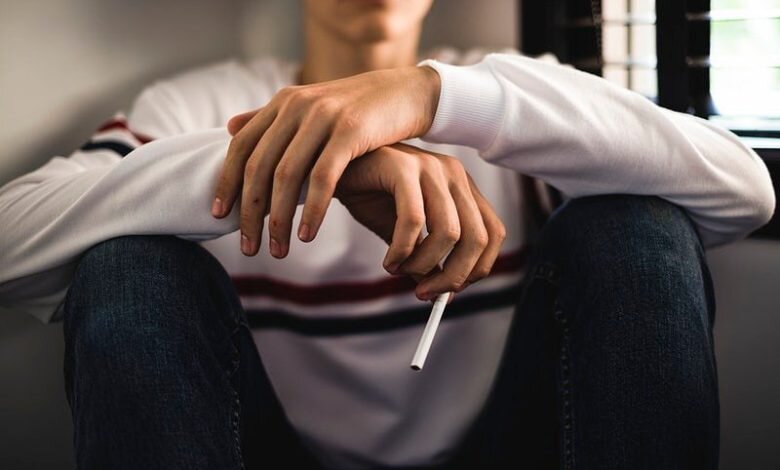 نوجوانان و دام اعتیاد; نقش والدین در پیشگیری از بحران