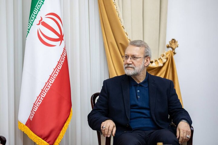 رایزنی لاریجانی با نخست وزیر قطر درباره آخرین تحولات منطقه