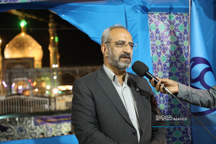 استاندار اصفهان: دشمنان تلاش می کنند مردم را از معنویت دور کنند