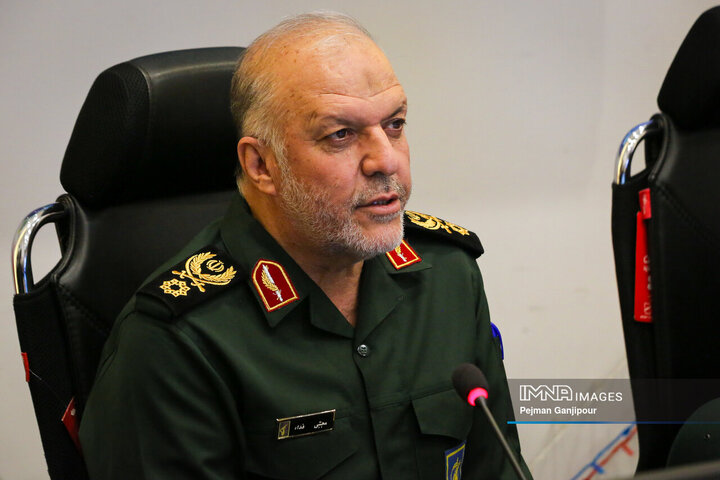 صهیونیست ها اگر اشتباه کنند فقیر می شوند/ ایستادگی مردم سرمایه اصلی نظام است