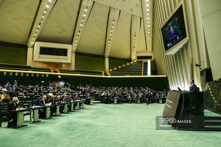 50 هزار میلیارد تومان اوراق مشارکت در سال آینده در اختیار شهرداری ها قرار می گیرد