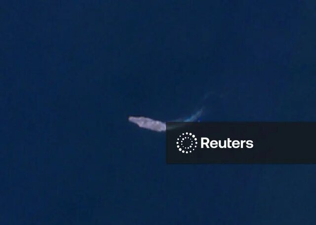 رویترز: ناوگان آبراهام لینکلن در سواحل عمان دیده شد رویترز: ناوگان آبراهام لینکلن در سواحل عمان دیده شد