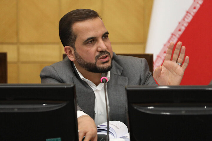 سخنگوی کمیسیون تلفیق بودجه سال 1405: افزایش دستمزد باید برابر با نرخ تورم باشد.