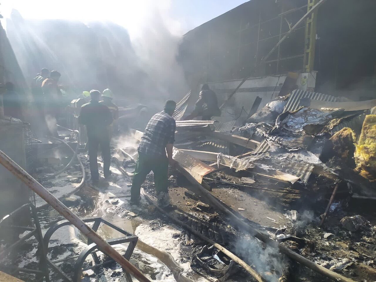 جدیدترین و جدیدترین تصاویر و فیلم های مربوط به سقوط بالگرد در درچه اصفهان + آخرین وضعیت این حادثه