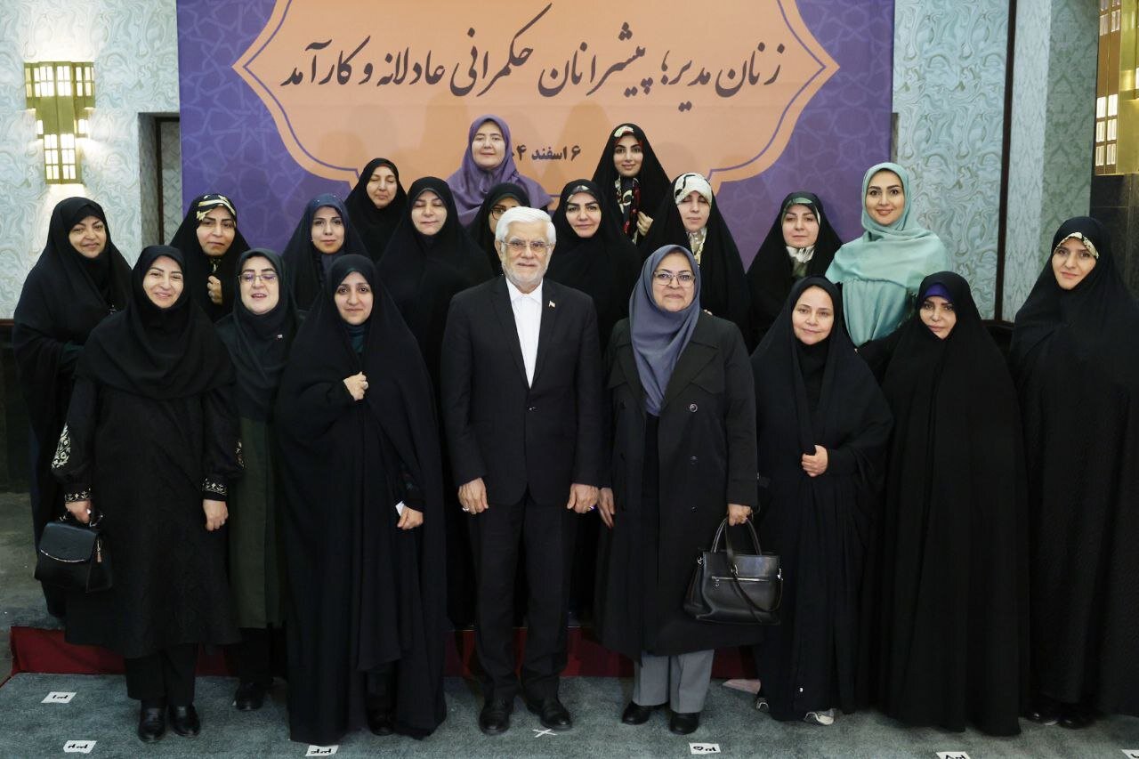 عارف: برخی قوانین آدمخواری است و باید اصلاح شود