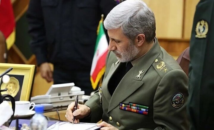 تلاش شبانه روزی عقاب های بلند پرواز جلوه ای از پایبندی به آرمان های انقلاب است.