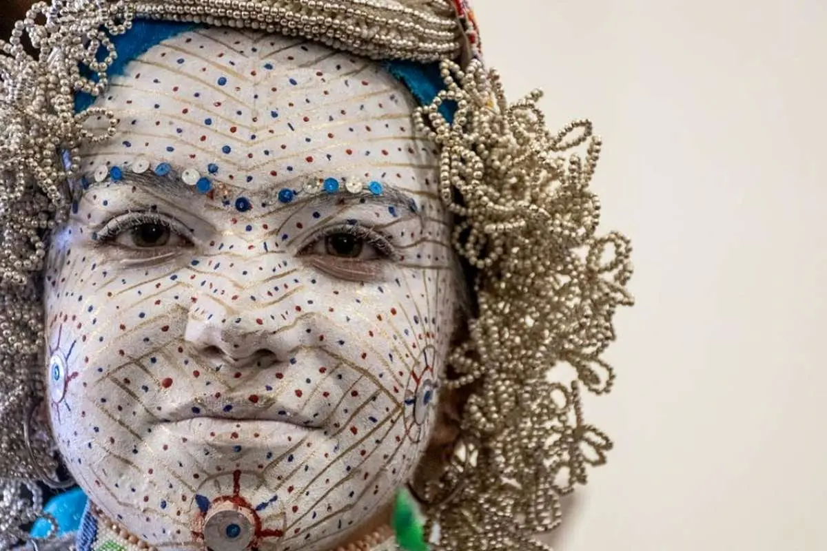 تصاویر; نقاشی صورت عروس در کوزوو; مراسمی برای دوری از چشم زخم