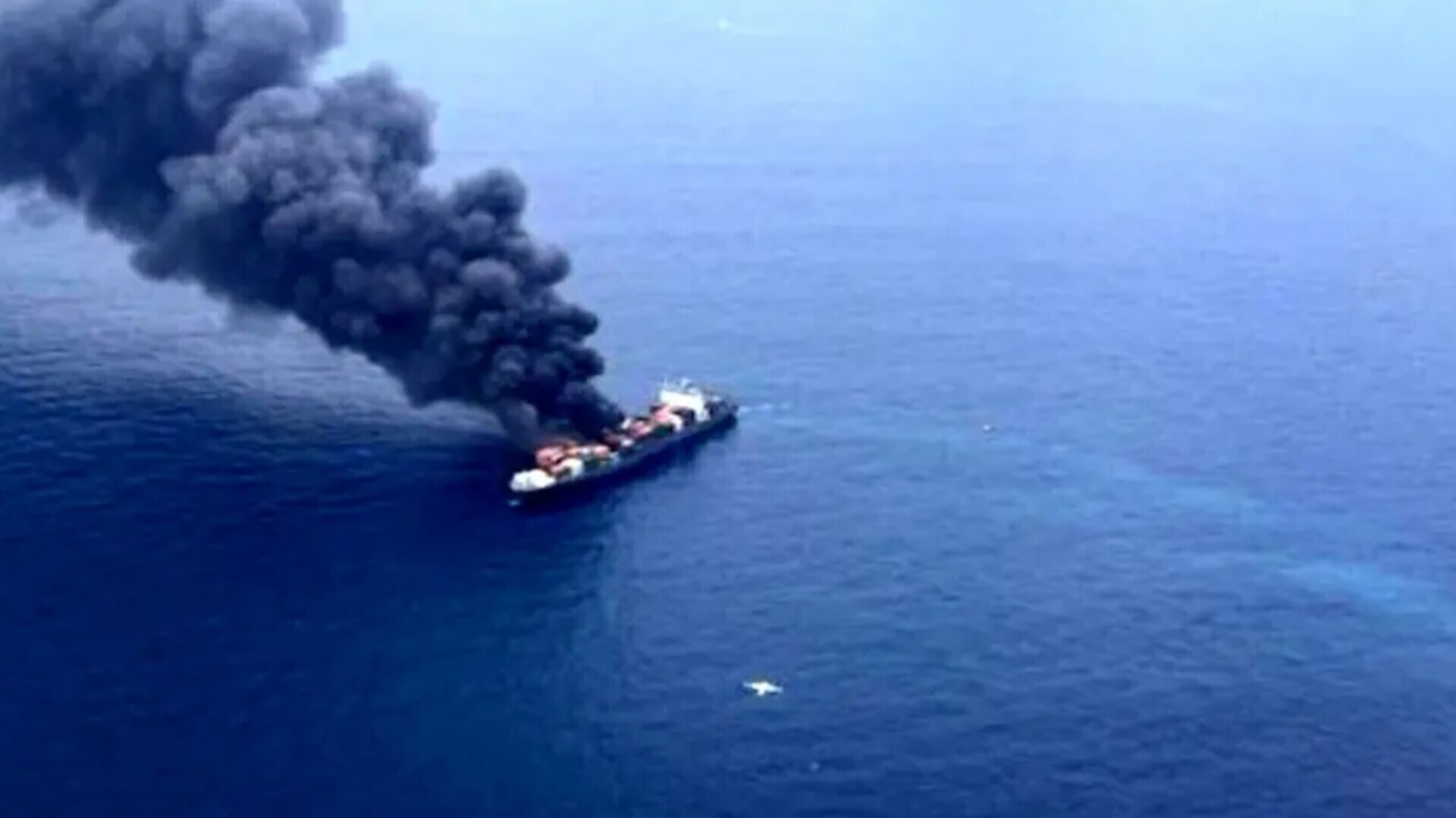 اداره عملیات تجارت دریایی انگلیس: وقوع انفجار در نزدیکی یک نفتکش در شمال ابوظبی