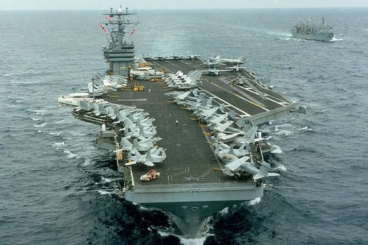 قرارگاه مرکزی خاتم الانبیاء: زیردریایی آمریکایی در بندر صلاله هدف قرار گرفت.