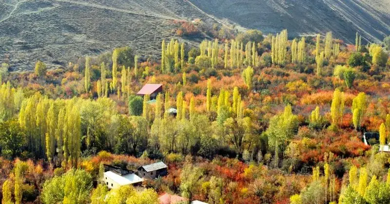 راهنمای هوشمند گردشگری طبیعت;