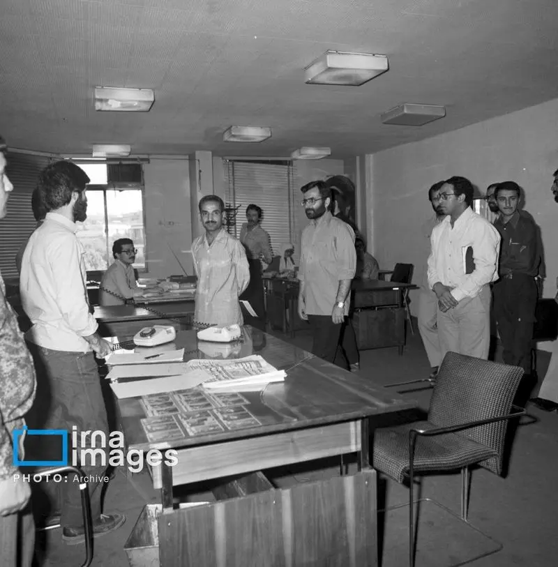 عکسی از جوانان شهید کمال خرازی و حددادال در ورزشگاه آزادی/ تصاویر دیپلمات شهید در کنار امام، رهبر شهید انقلاب، محسن رضایی و صیاد شیرازی