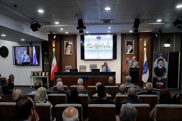 فراخوان اعطای جایزه