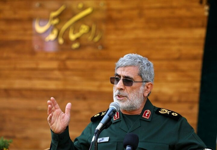 سردار قاآنی: اگر امروز عقب نشینی نکنی، فردا مجبور خواهی شد با ذلت فرار کنی.