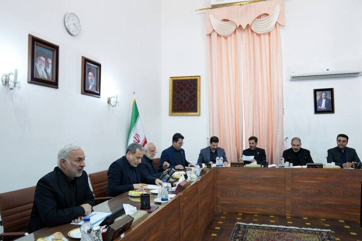 گزارش مراسم تشییع پیکر شهید رهبر تقدیم وزیر امور خارجه شد