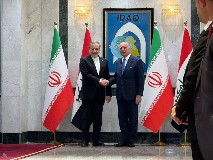 عراقچی: در ترتیبات ایران در تنگه هرمز دخالت نکنید