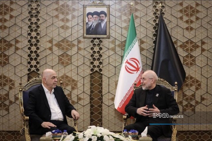 دیپلماسی باید گره نظامی را باز کند/ آمادگی دفاعی شرط تحکیم دستاوردها است