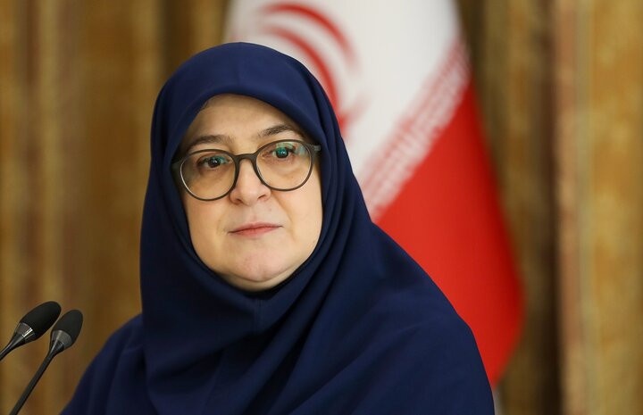 مهاجرانی: حضور پرشور جمعیت در مراسم تشییع جنازه شهید یکی از مظاهر قدرت ملی است.