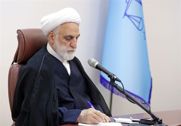 آژه ای از حضور میلیونی مردم در تشییع پیکر رهبر شهید انقلاب قدردانی کرد