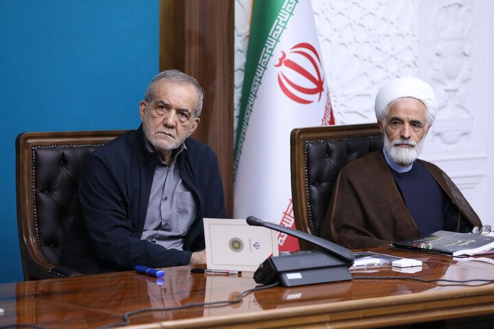 رئیس جمهور: قدرت بازدارندگی قانونی ایران باید در مجامع بین المللی تقویت شود