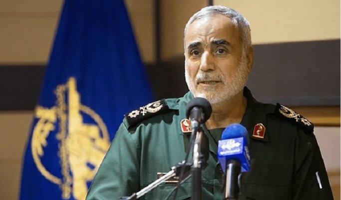 نیروی زمینی سپاه در اولین لحظه هرگونه شرارت و نفوذ دشمن را خنثی خواهد کرد