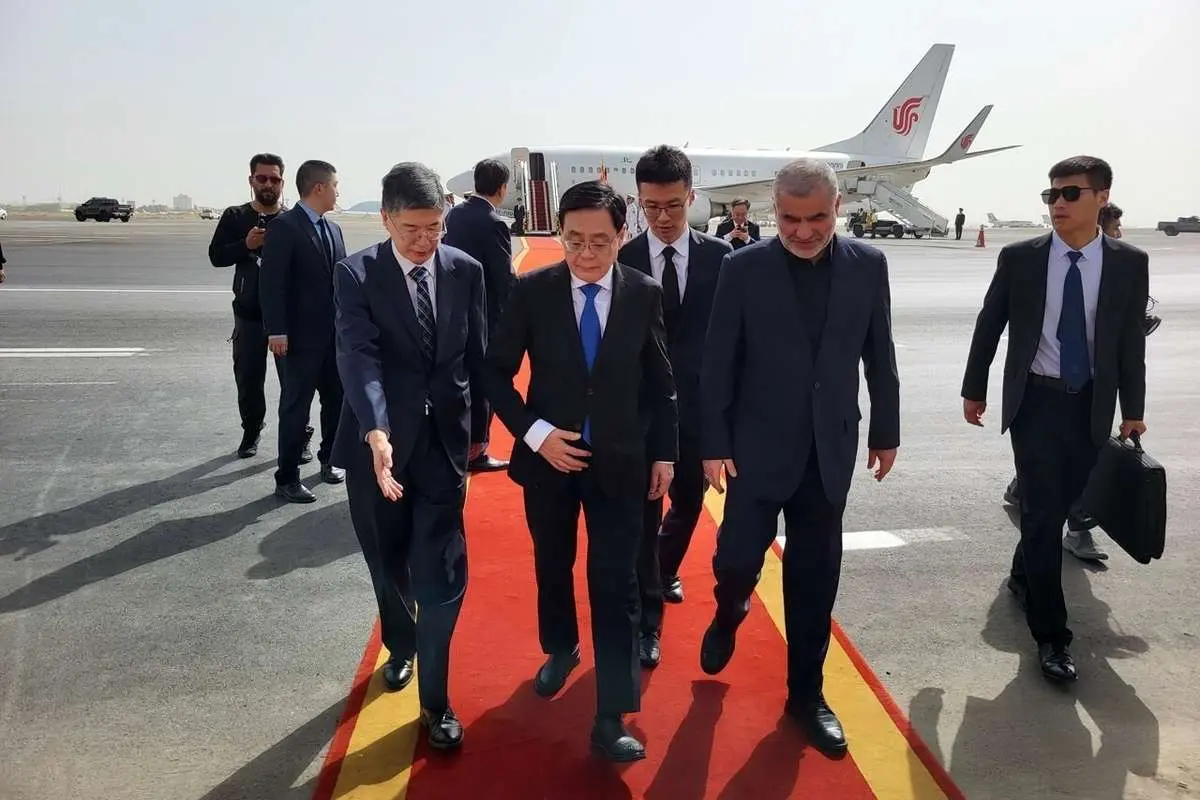 نایب رئیس کمیته دائمی مجلس ملی چین وارد تهران شد