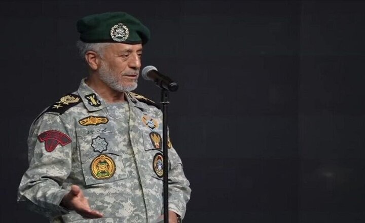 دشمن نمی تواند در مقابل جوانان مومن و با انگیزه ایران بایستد