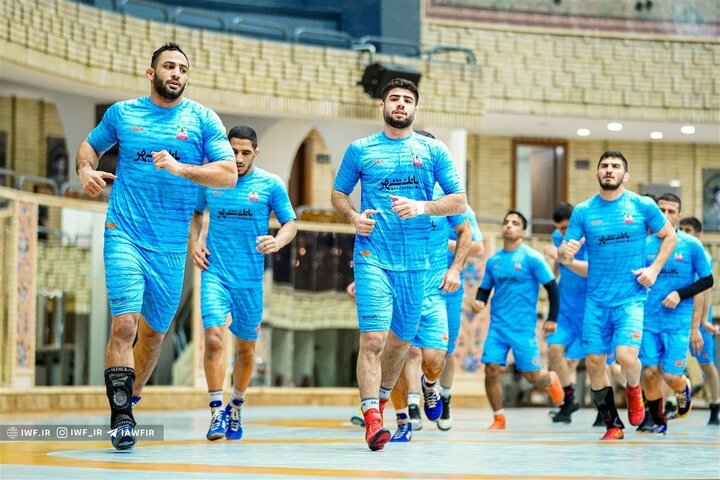 تیم ملی کشتی فرنگی راهی مسابقات جهانی شد