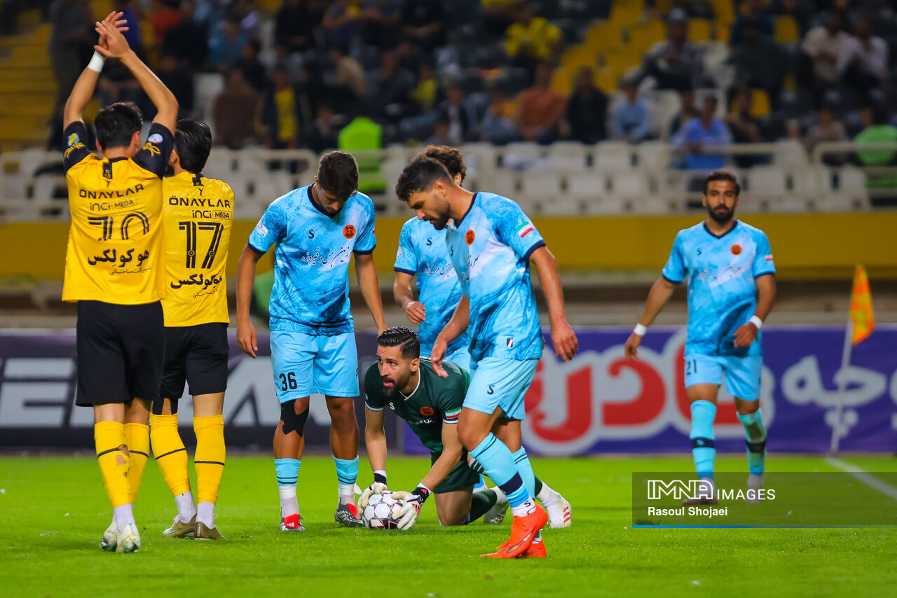 10 هفته لیگ برتر زیر ذره بین; نگاهی به چالش های فوتبال ایران